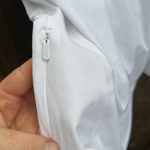 Athleta Classic White lightweight top size large - Picture 5 of 6